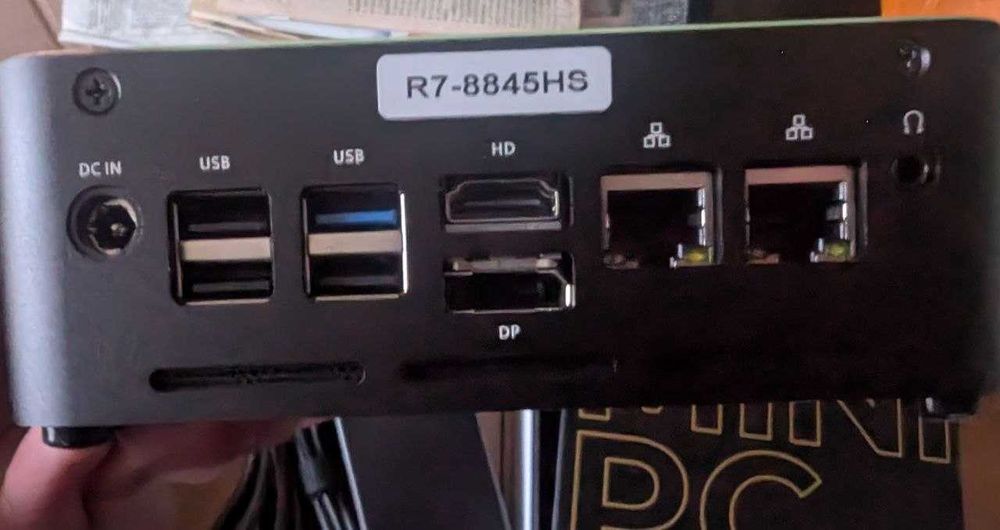 Topton M600 Mini PC AMD R7-8845HS