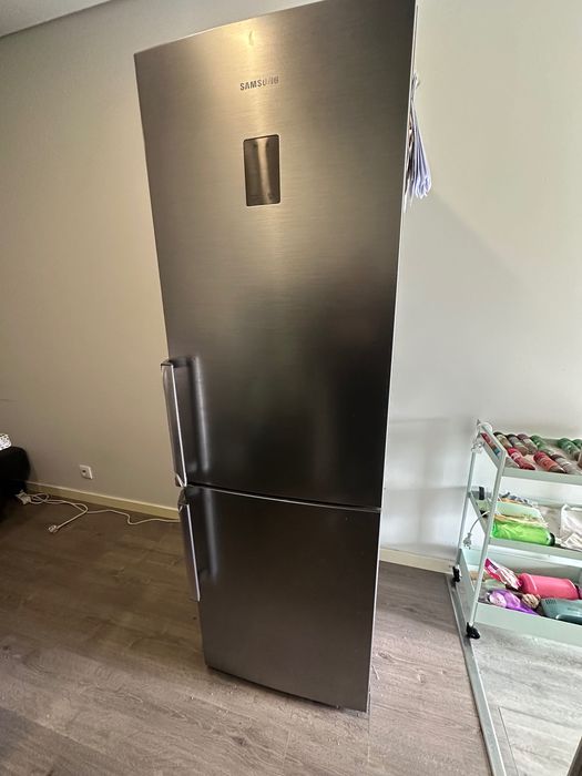 Frigorífico combinado Samsung inox