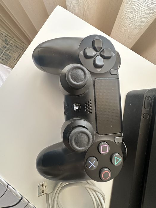 Vemdo ps4 com um comando