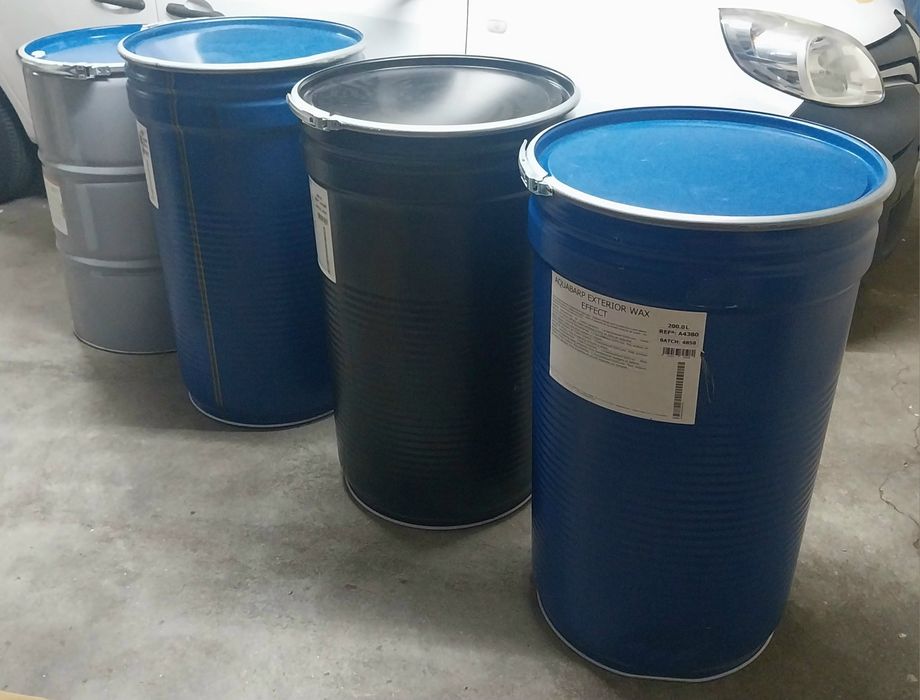 Bidons 220L de metal e 250L plástico, c tampa e aro de metal