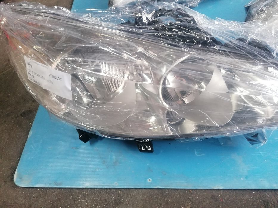 Óptica ou farol peugeot 207