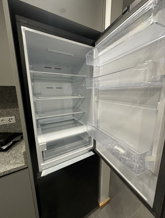 Frigorífico preto samsung