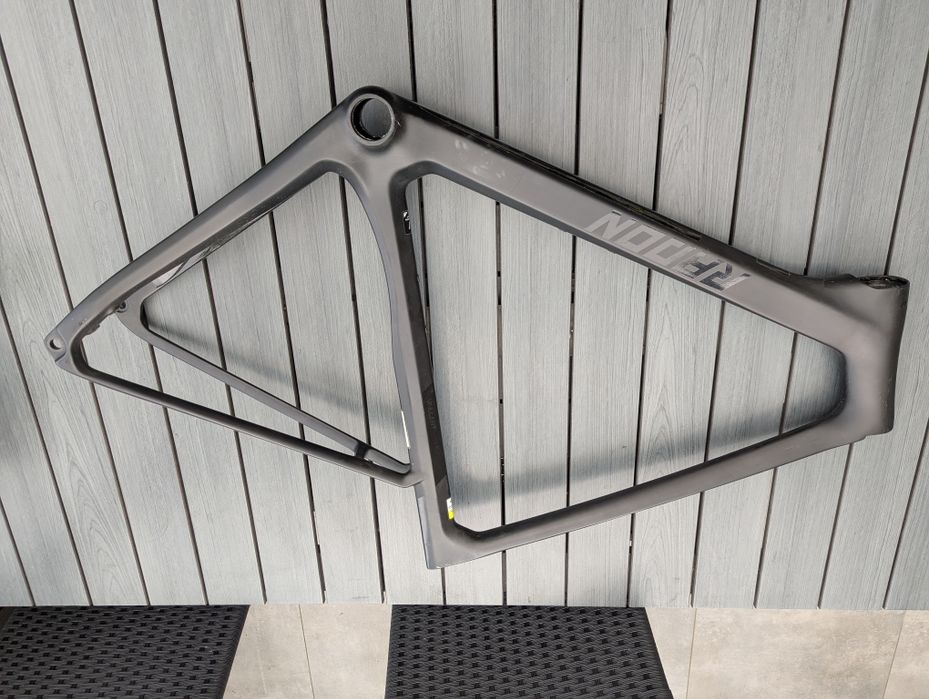 Carbon Rama Radon Vaillant 9.0 | Rozmiar XL | Di2 | 1133g | czarna - mat / połysk