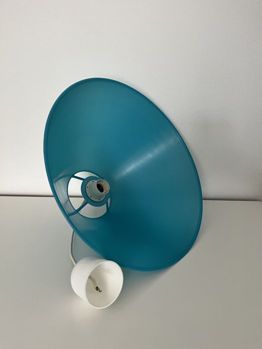 Candeeiro de teto azul