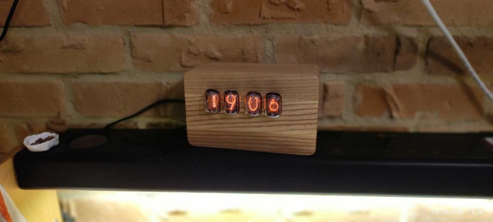 Часы ламповые Nixie Clock