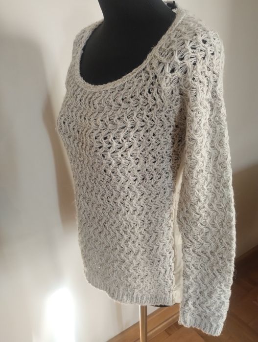 Sweter Stradivarius S super stan