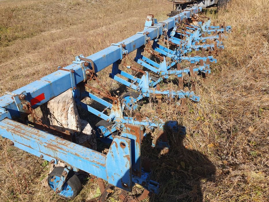 Прополочний культиватор КРН-5,6 .