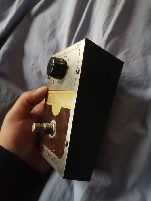 Electro Harmonix little big muff 1977