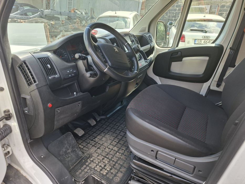 Peugeot Boxer 2.0 hdi plandeka stan bdb