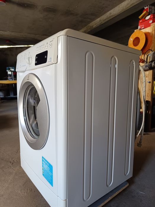 Máquina lavar roupa