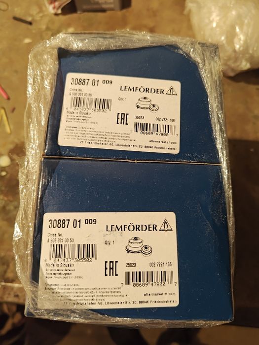 Втулка рессоры Lemforder 30887 01