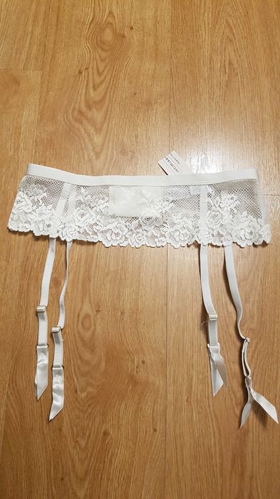 Pas do pończoch ślub intimissimi rozmiar uniwersalny