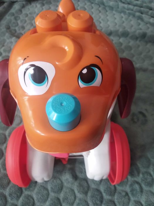 Mega Bloks Piesek Miłośnik klocków szczeniaczek klocki