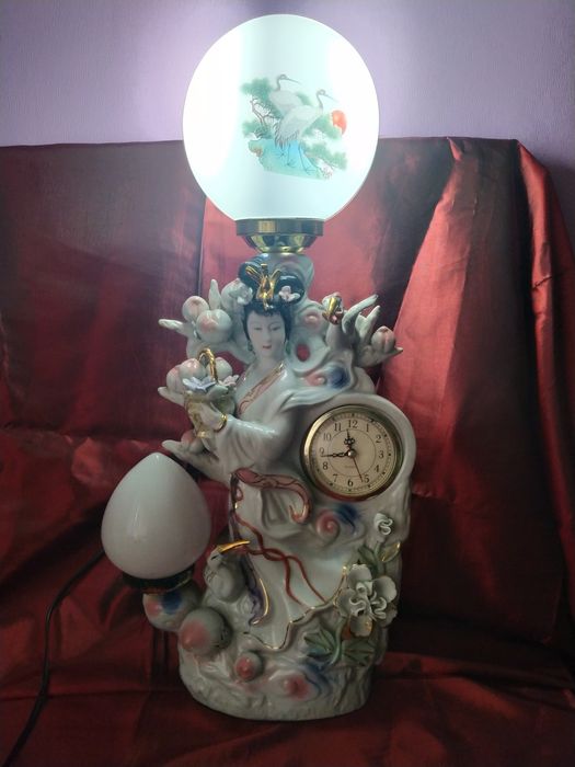 Каминные часы.  60 см .Фарфор