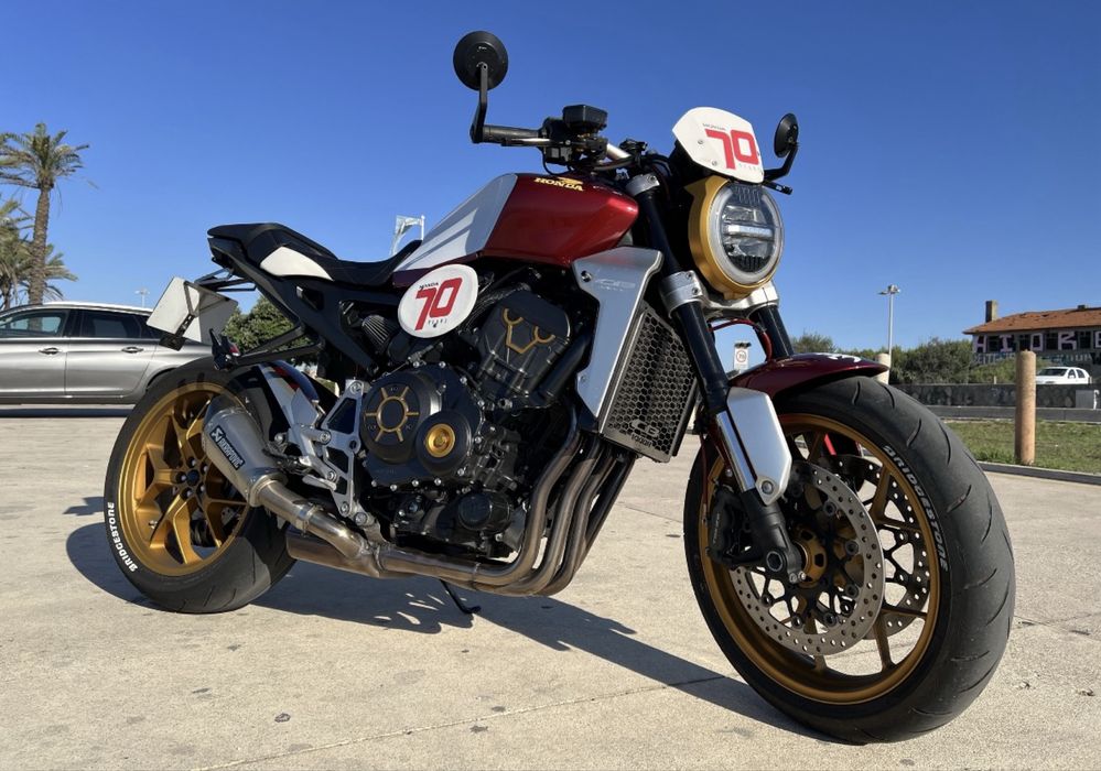 Honda CB1000r personalizada e em excelente estado