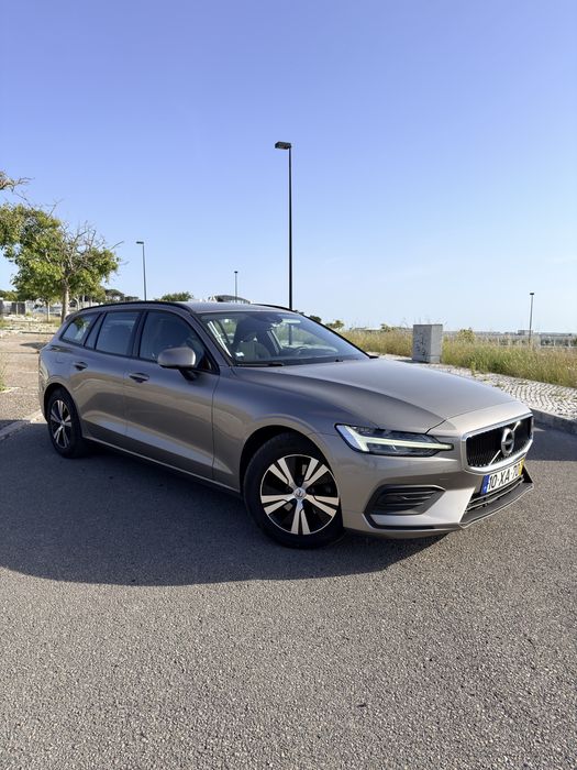 Volvo V60 D3    .