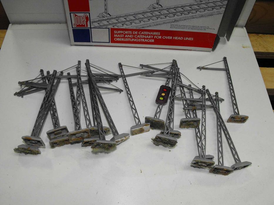 Desvios e catenárias comboios h0