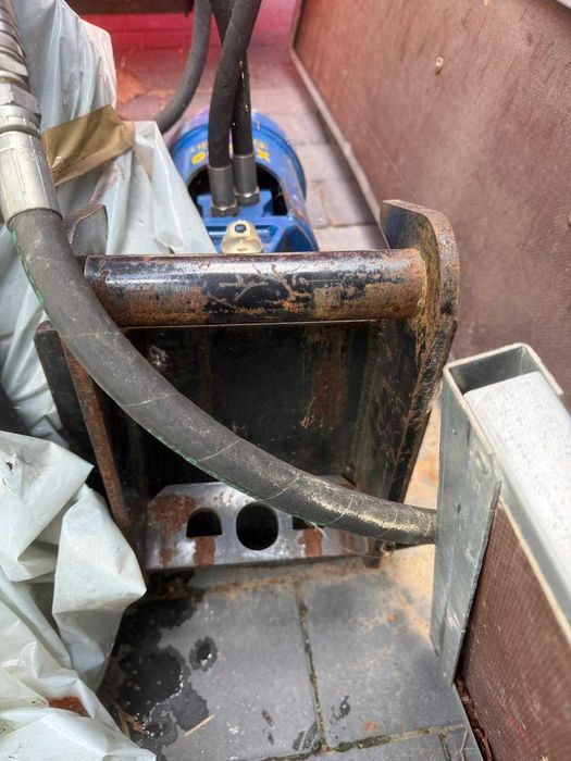 Wiertnica hydrauliczna Auger Torque X2500 z akcesoriami
