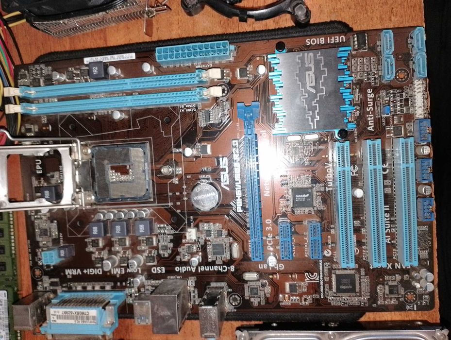 Материнська плата 1155