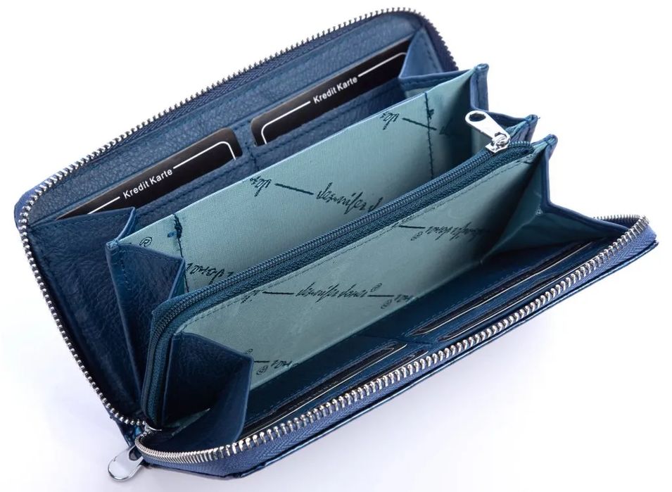 portfel damski skórzany zapinany na suwak niebieski