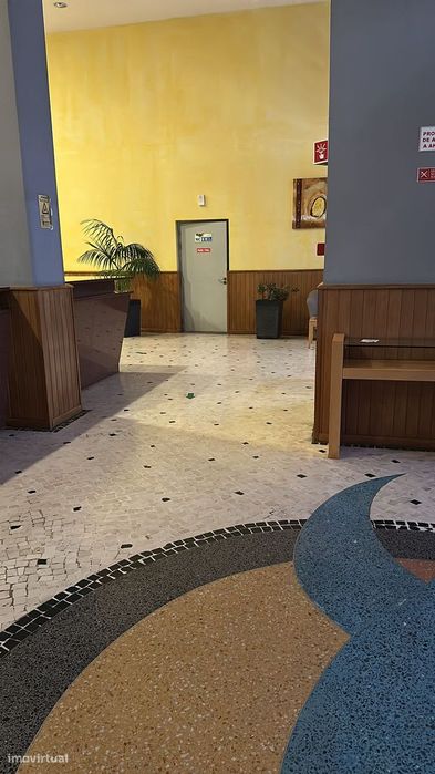 Apartamento T1 com lugar de parqueamento e piscina