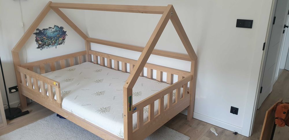 Łóżko domek bukowe