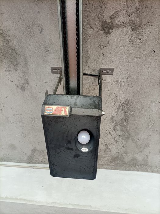 Portão Basculante com automatismo