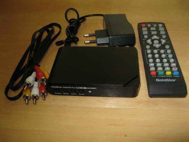 т2 тюнер(приемник)GOLDSTAR,UCLAN HD INTERNET,STAR-Q,хор. сост,комплект