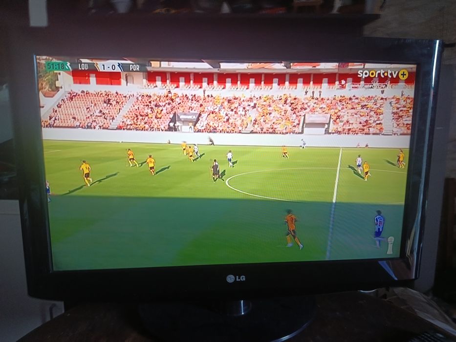 Vendo LCD da LG em bom estado