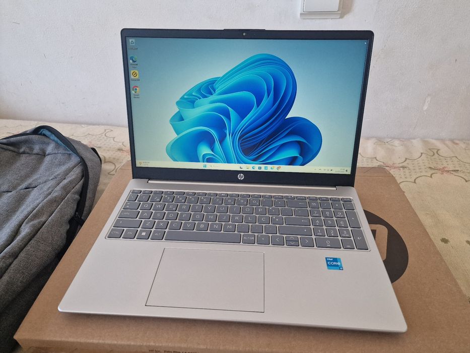 Portátil HP novo