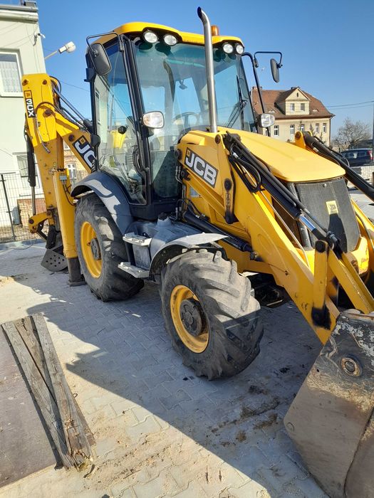Koparko-ładowarka JCB 3CX