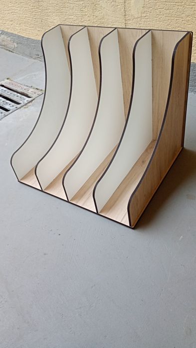 Stojak na płyty winylowe