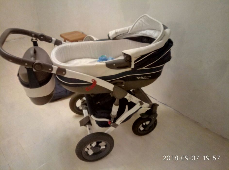 Продам коляску тако
