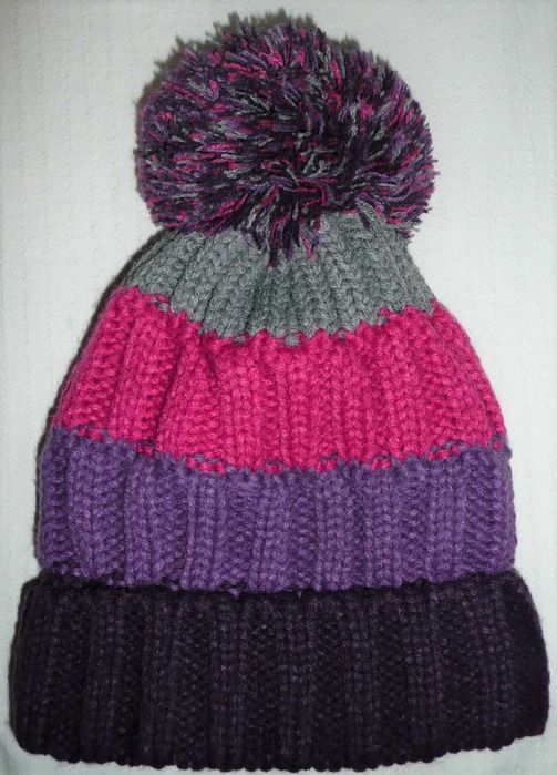 Nowa  czapka zimowa UNIWERSALNY ROZMIAR