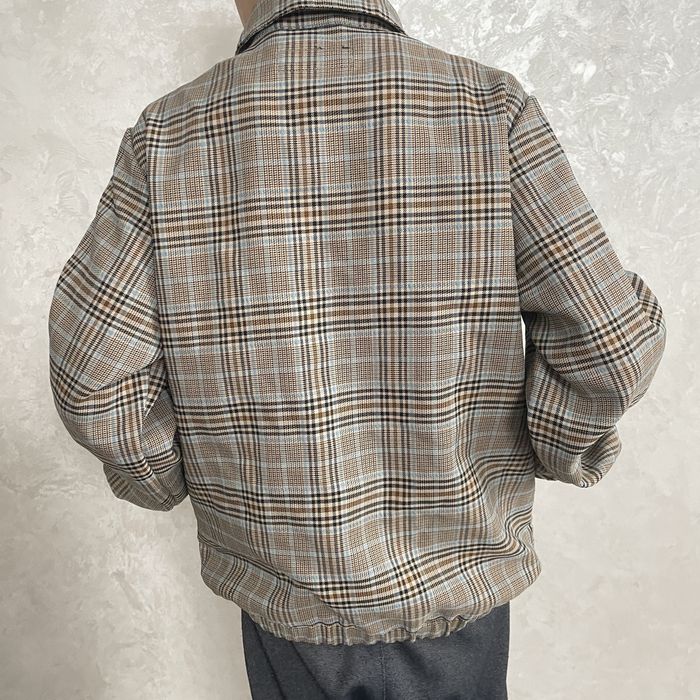 Легка бомбер-куртка для хлопчика 6,7,8 років у нейтральну клітинку