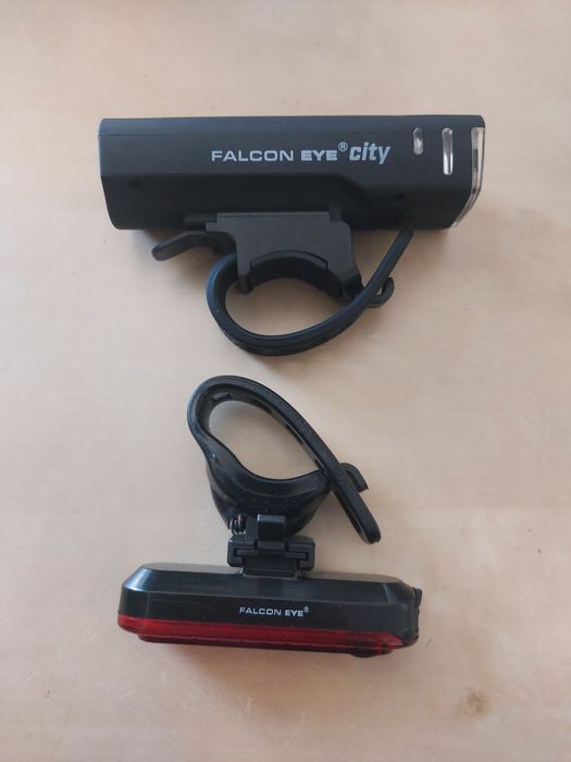 Zastaw oświetlenia z czujnikiem zmierzchu rowerowe 250 lm Falcon USB-C