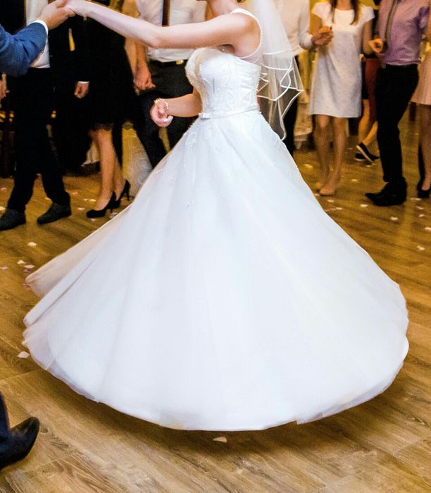 Suknia ślubna z salonu