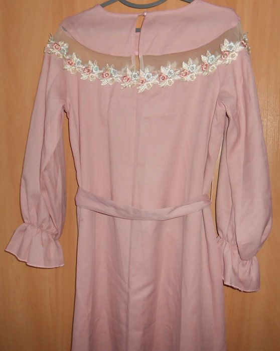 плаття сукня пудрового кольору з мереживом 48 розмір з АЛІ