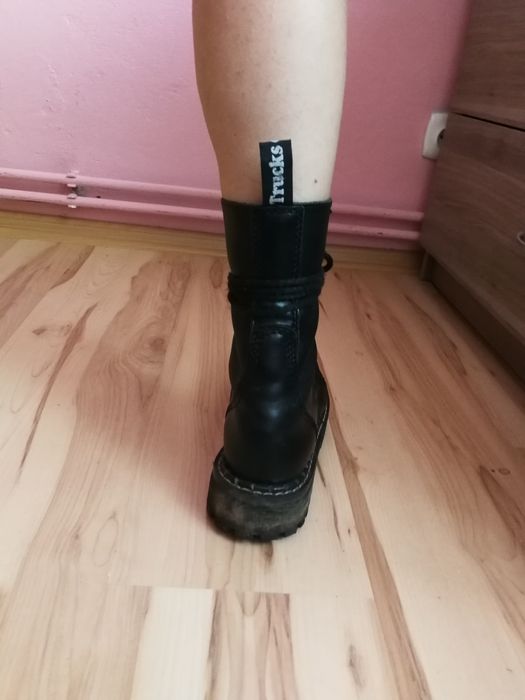 Skórzane Glany TRUCKS Boots – r. 39 (wkładka 25,5 cm)