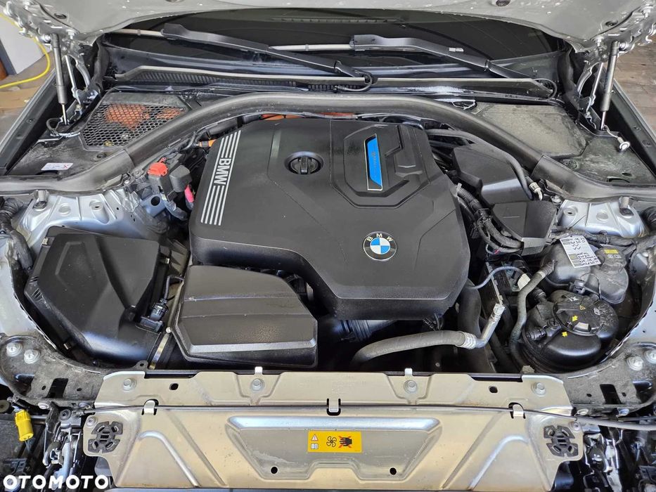 BMW Seria 3 G20 330e xDrive Luxury Plug-in GWARANCJA Jasne wnętrze