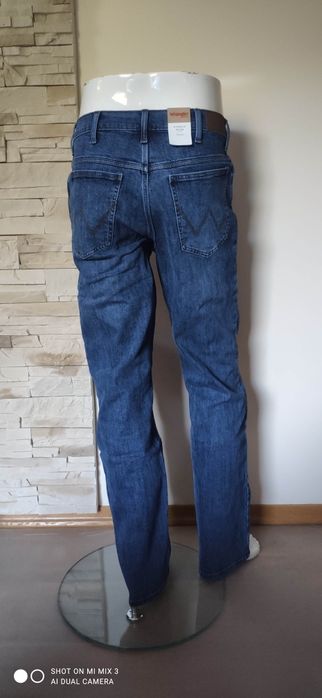 Wrangler Straight Mid Stone męskie jeansy rozm 35/34