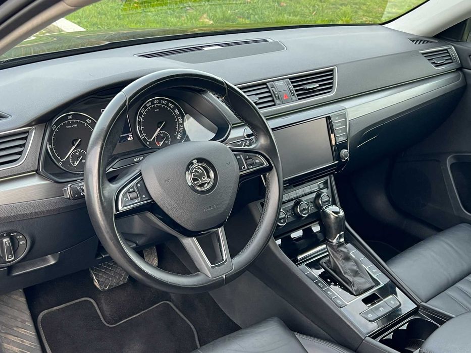 Skoda Superb Break 2.0 TDI DSG Nacional Full Extras