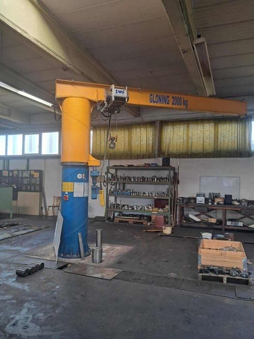 Żuraw obrotowy SWF 2 t dźwig słupowy  suwnica