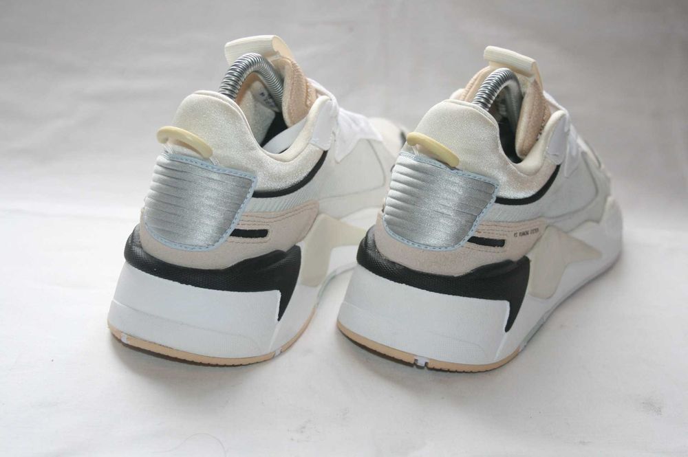 Кроссівки шкіряні  PUMA   роз.39 уст. 25см.