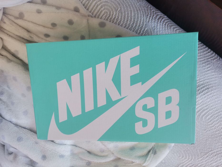 Sapatilhas nike sb rosa
