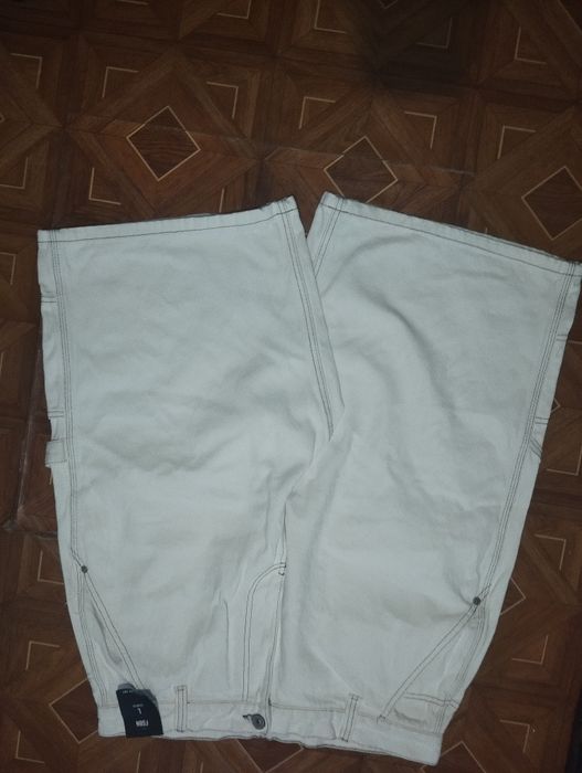 Широкие реп шорты