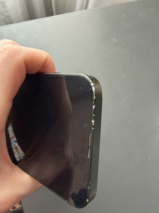 Iphone 13 R-sim.