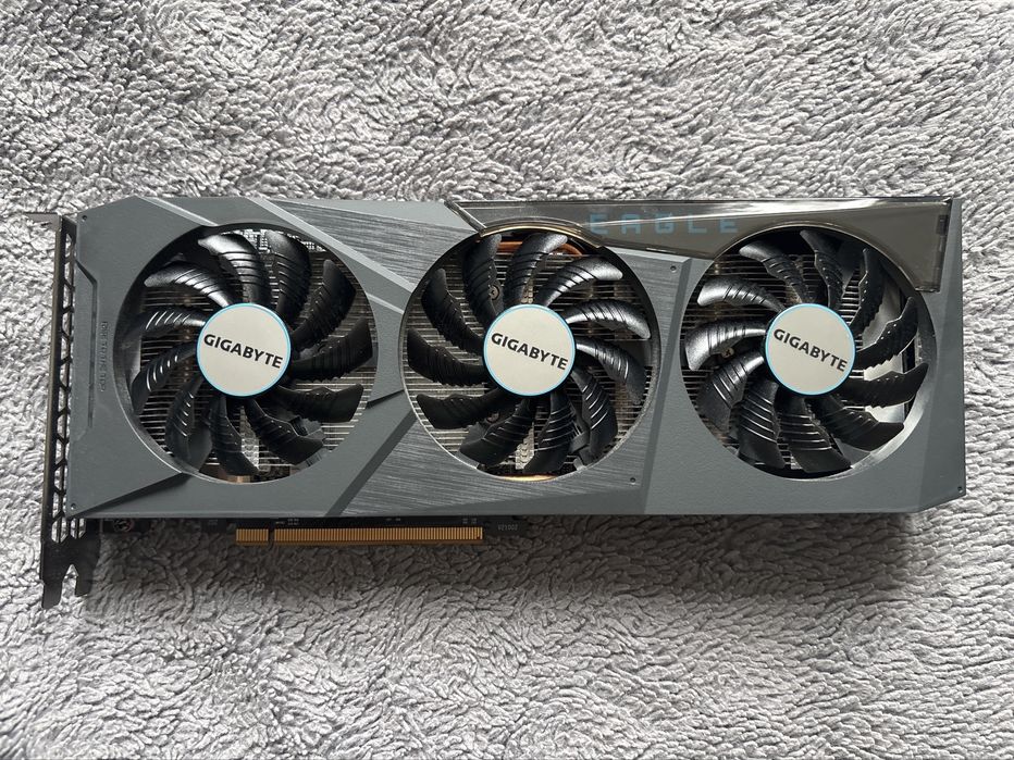 Radeon RX 6600 EAGLE 8GB GDDR6