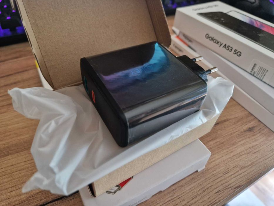 Samsung Galaxy A53 5G 128GB/6GB + Obudowa, Szkło ochronne, Ładowarka
