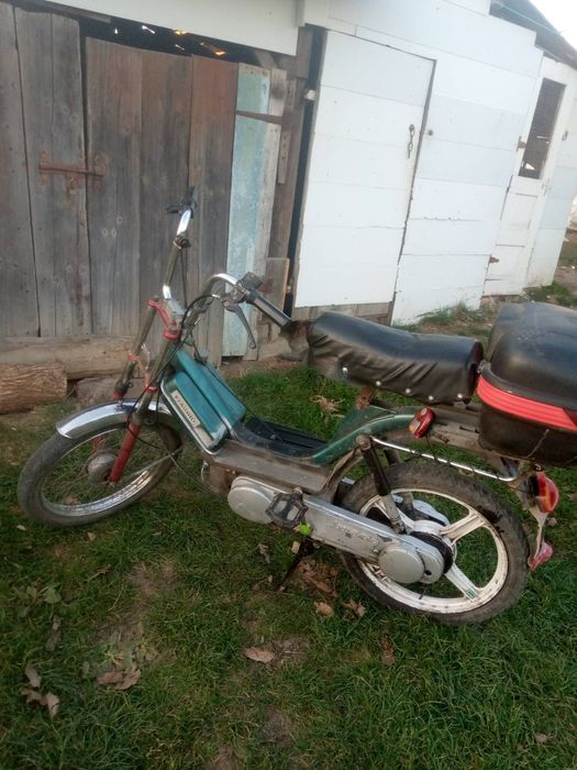 Продам обміняю гарний мопед піаджіо
